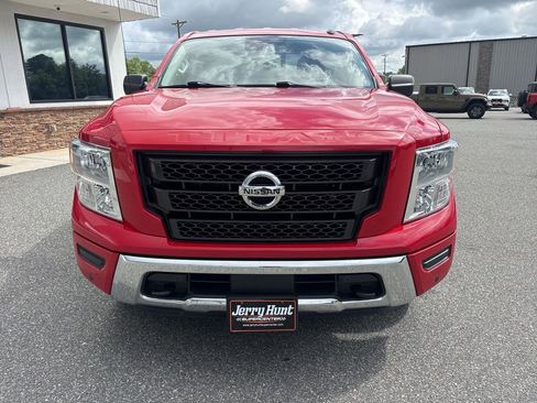Used 2021 Nissan Titan SV w/ SV Convenience Package AWD/4WD image 10