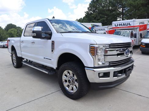 Used 2019 Ford F250 Lariat w/ Chrome Package image 7