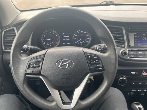 Used 2018 Hyundai Tucson SE w/ Cargo Package image 25