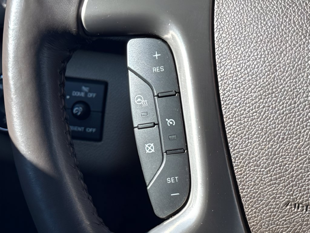 Used 2015 GMC Acadia Denali AWD/4WD image 18