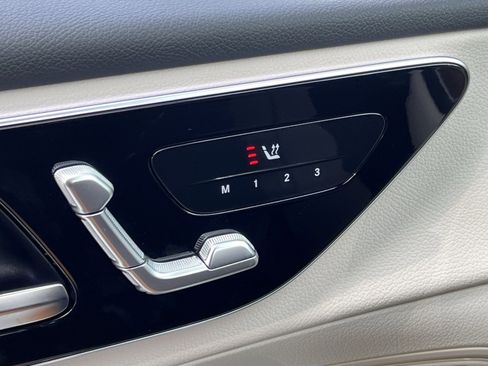 Certified 2025 Mercedes-Benz GLC 300 GLC 300 image 33