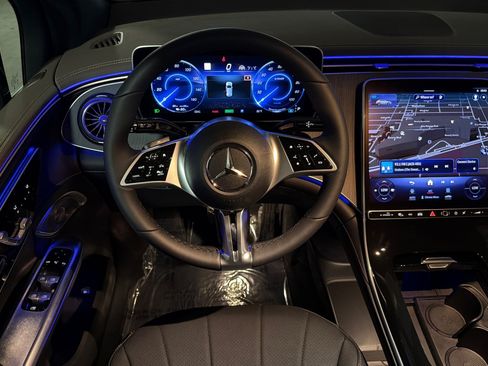 New 2027 Mercedes-Benz EQE 320 4MATIC SUV image 13