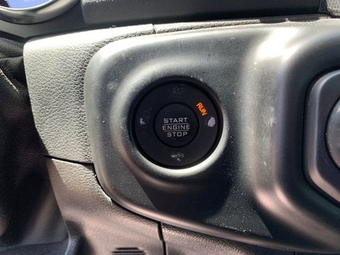 Used 2021 Jeep Wrangler Unlimited Sahara w/ Uconnect 4C Nav & Sound Group AWD/4WD image 26