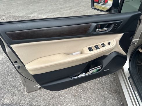 Used 2016 Subaru Legacy 3.6R Limited image 11