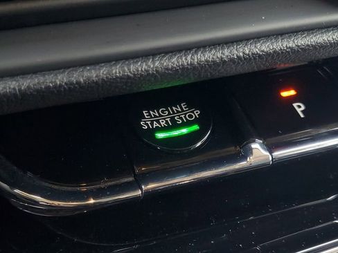 Used 2024 Lincoln Corsair FWD w/ Equipment Group 101A image 17