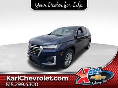 Used 2023 Chevrolet Traverse LT