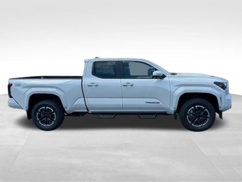 New 2026 Toyota Tacoma TRD Sport w/ TRD Sport Premium Package AWD/4WD image 7