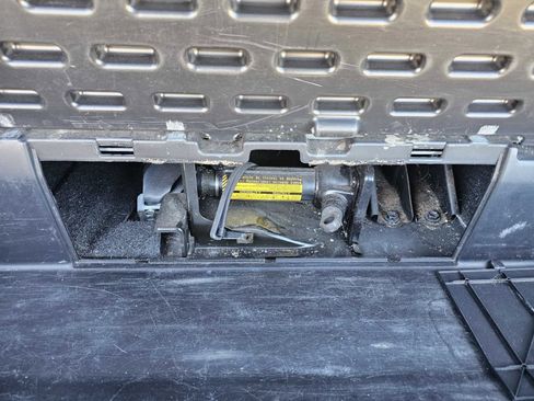 Used 2012 Toyota Sequoia Platinum image 39