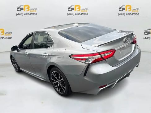 Used 2020 Toyota Camry SE FWD image 7