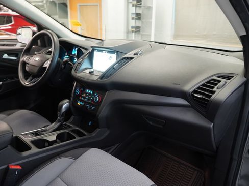 Used 2019 Ford Escape SE AWD/4WD image 36
