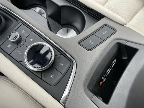 Certified 2023 Cadillac XT5 Premium Luxury w/ LPO, Floor Liner Package image 31