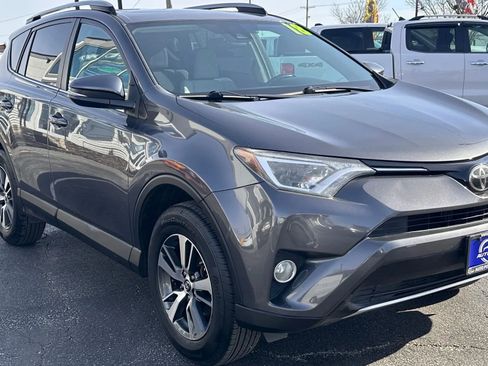 Used 2018 Toyota RAV4 XLE image 3