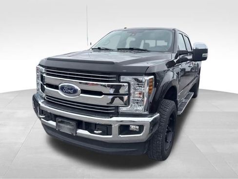 Used 2018 Ford F350 Lariat w/ Lariat Ultimate Package AWD/4WD image 2