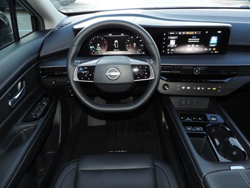 Used 2025 Nissan Murano SV image 20