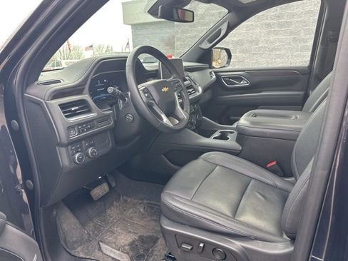 Used 2023 Chevrolet Tahoe LT w/ Luxury Package image 9