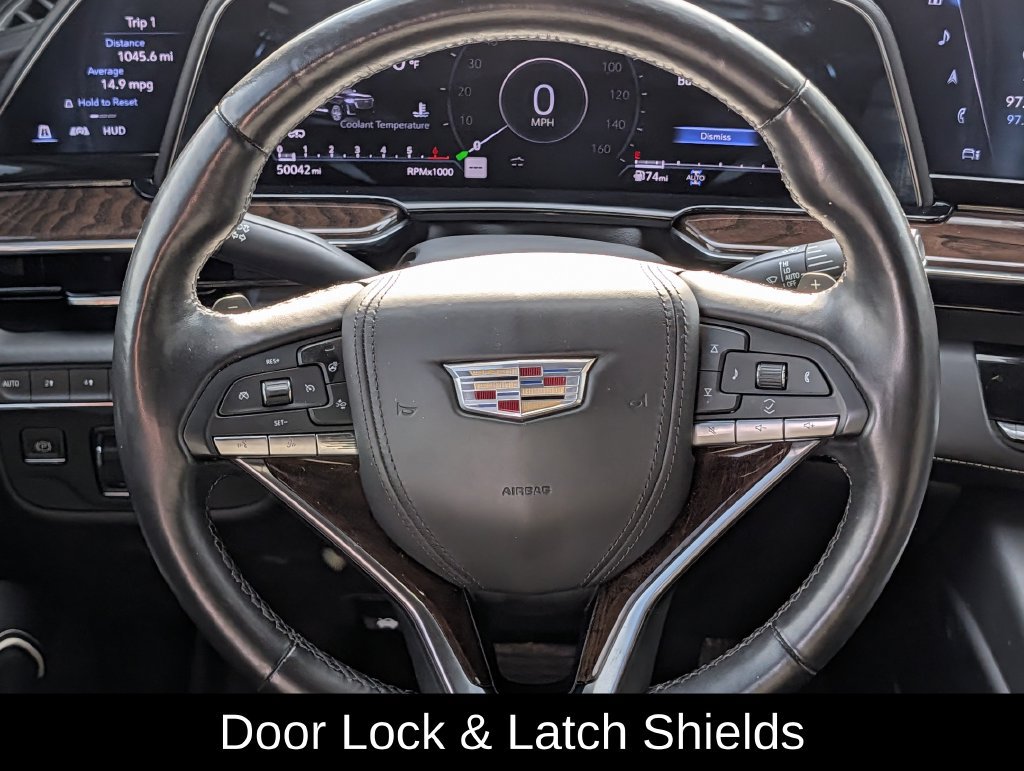 Used 2022 Cadillac Escalade Premium Luxury Platinum w/ Heavy-Duty Trailer Package AWD/4WD image 13