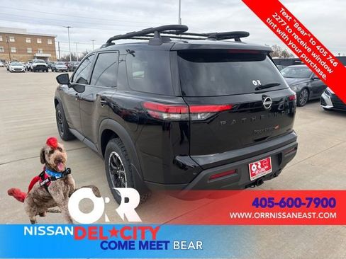 New 2025 Nissan Pathfinder Rock Creek image 3