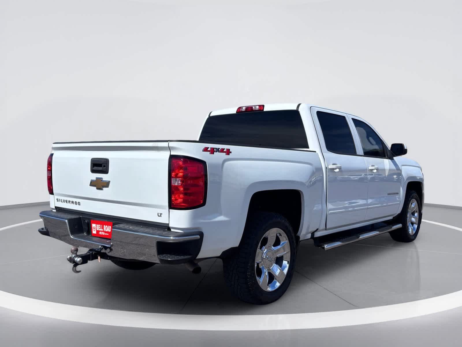 Used 2018 Chevrolet Silverado 1500 LT w/ LT Eassist Package AWD/4WD image 9