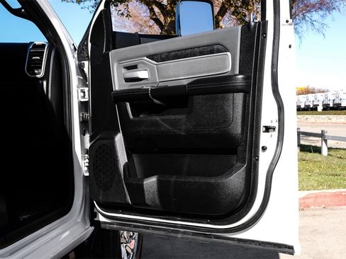 Used 2021 RAM 2500 Big Horn image 43