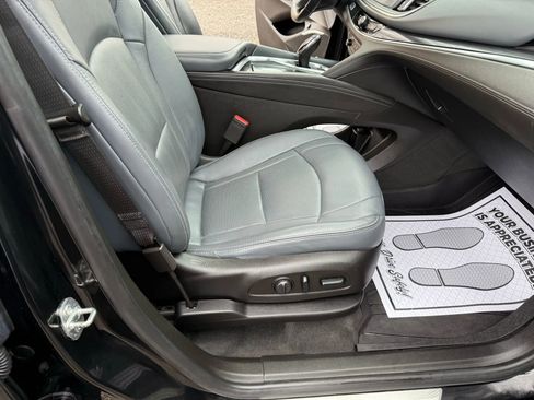 Used 2019 Buick Enclave Premium w/ Experience Buick Package image 36