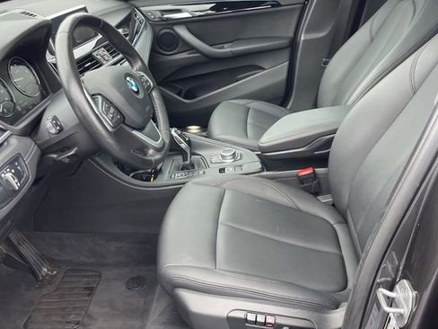 Used 2020 BMW X1 xDrive28i w/ Convenience Package image 3