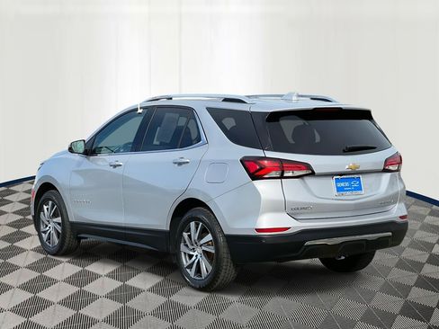 Used 2022 Chevrolet Equinox Premier AWD/4WD image 4