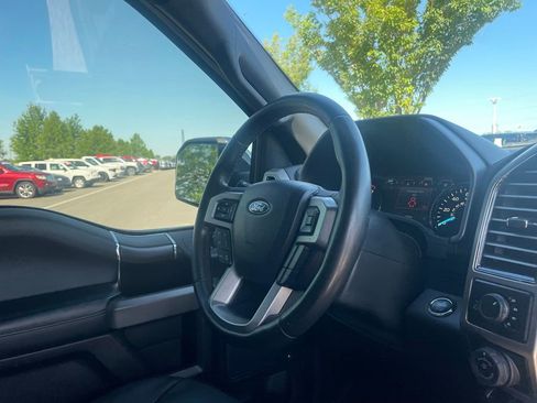 Used 2020 Ford F150 Platinum w/ Equipment Group 701A Luxury AWD/4WD image 27