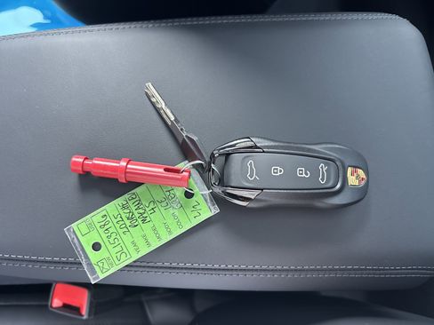 New 2025 Porsche Macan 4S Electric image 24