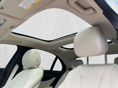Certified 2022 Mercedes-Benz E 350 4MATIC Sedan image 13