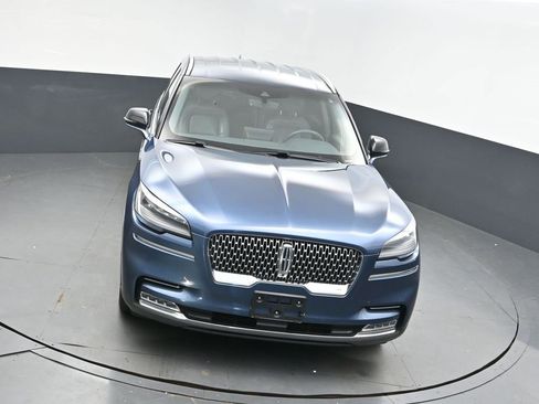 Used 2020 Lincoln Aviator Reserve w/ Class IV Trailer Tow Package image 39