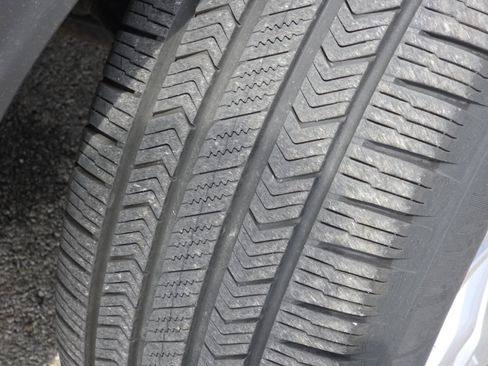 Used 2025 Honda CR-V EX-L image 12