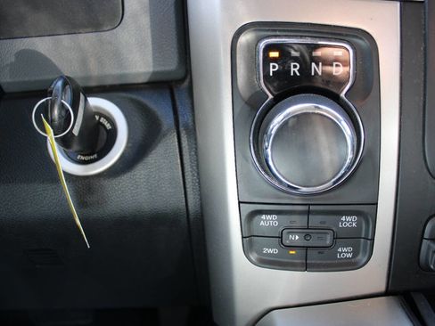 Used 2016 RAM 1500 Big Horn image 28