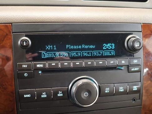 Used 2012 Chevrolet Tahoe LT w/ Luxury Package image 24