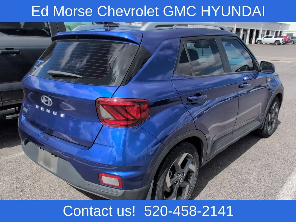 Used 2022 Hyundai Venue Limited FWD image 5
