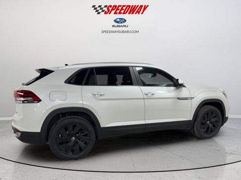 New 2026 Volkswagen Atlas Cross Sport SE image 10