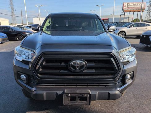 Used 2020 Toyota Tacoma SR AWD/4WD image 8