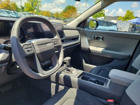 New 2027 Kia Seltos S FWD image 12