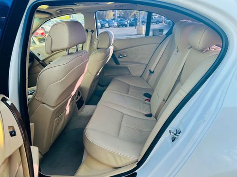 Used 2007 BMW 550i Sedan image 11