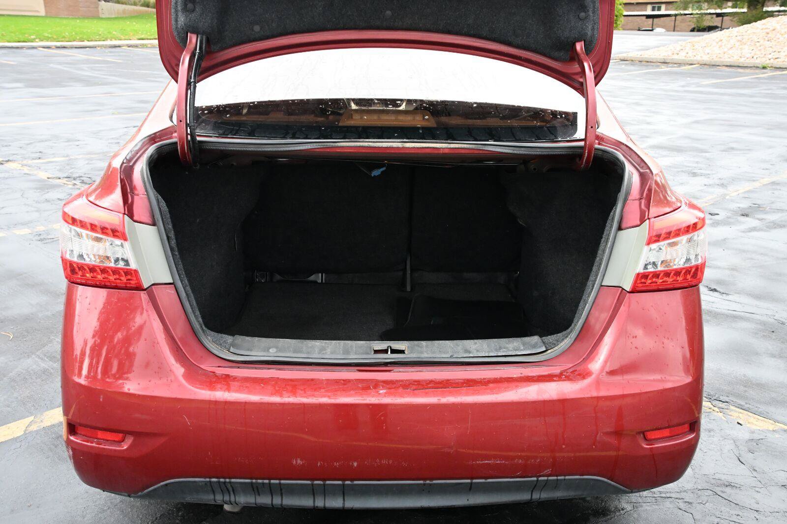 Used 2015 Nissan Sentra SV FWD image 24