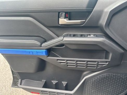 Used 2024 Toyota Tacoma TRD Off-Road image 34