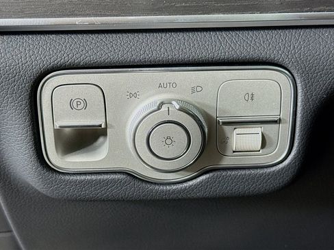 Used 2026 Mercedes-Benz GLE 350 4MATIC image 7
