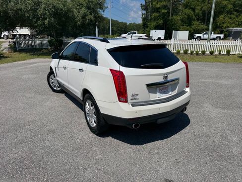 Used 2011 Cadillac SRX Luxury FWD image 4