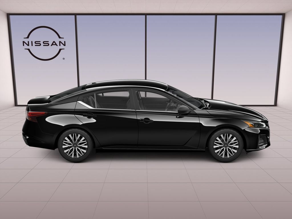 New 2026 Nissan Altima 2.5 SV FWD image 4