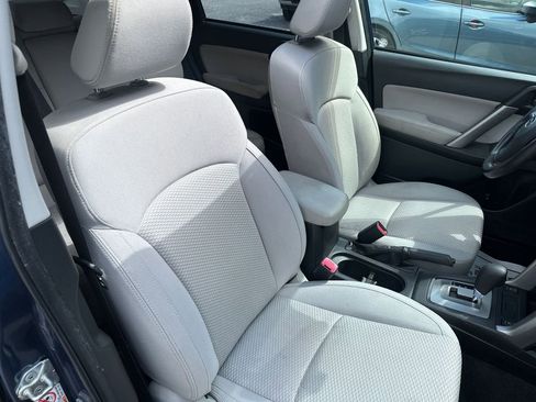 Used 2014 Subaru Forester 2.5i Premium w/ All-Weather Package image 10