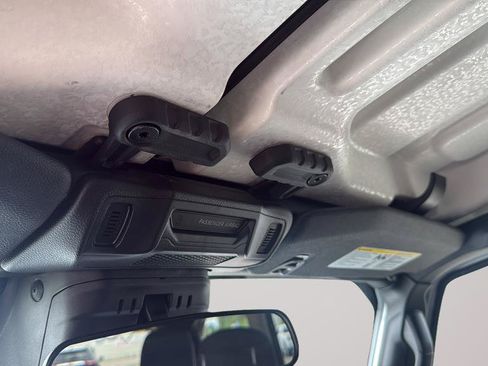 Used 2025 Jeep Wrangler Unlimited Sport AWD/4WD image 18