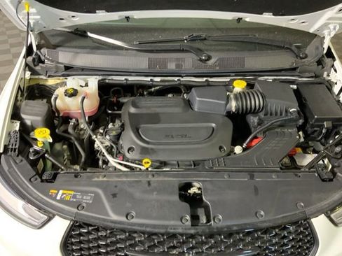 Used 2023 Chrysler Pacifica Limited w/ Uconnect Theater Family Group AWD/4WD image 39