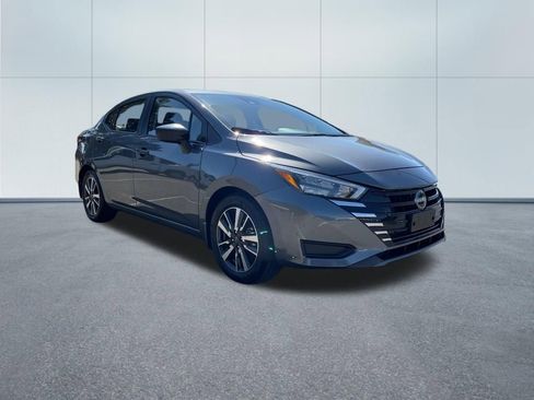 Used 2025 Nissan Versa S w/ S Plus Package image 4