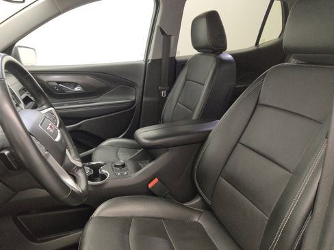 Used 2024 GMC Terrain SLT AWD/4WD image 17