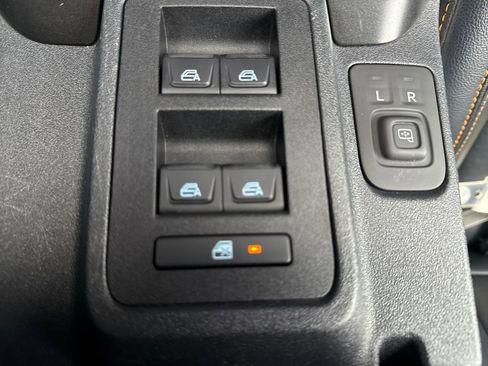 Used 2022 Ford Bronco Badlands image 23