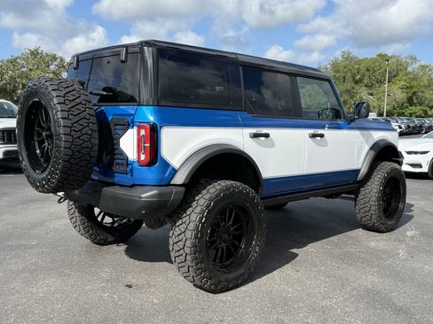 Used 2025 Ford Bronco Badlands AWD/4WD image 4